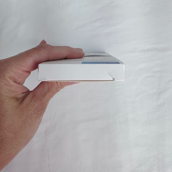 Plug & Play Android Auto Car Wireless Adapter Converts Wired to Wireless - Picture 8 of 13